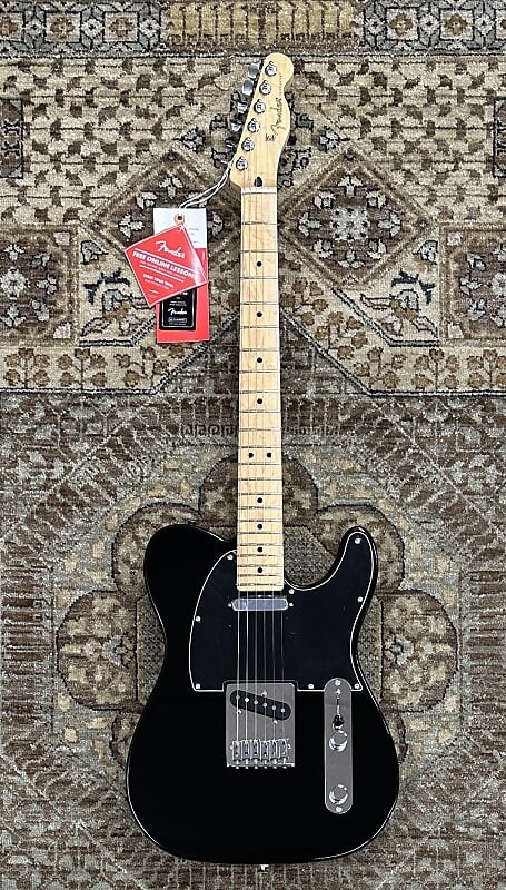 

Электрогитара Fender Player Series Telecaster in Black w/ Maple Fingerboard, Pro Setup #6737