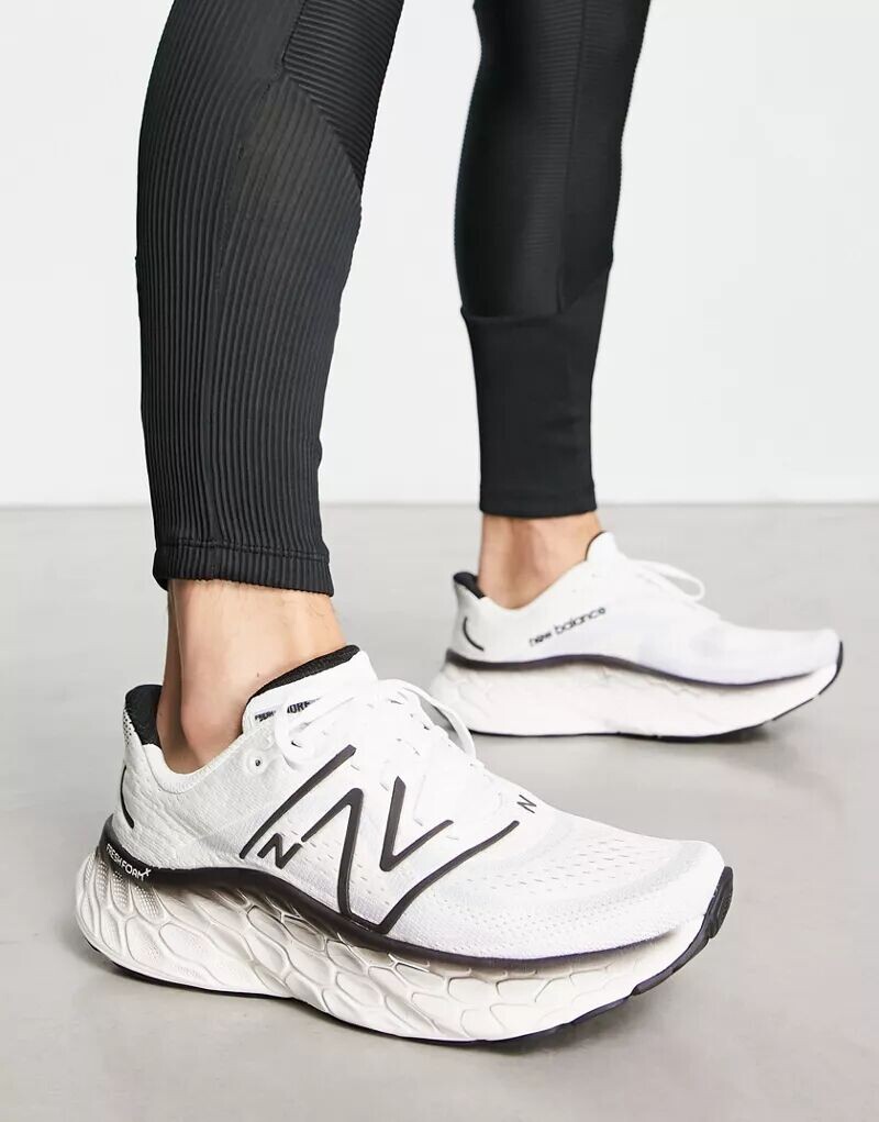

New Balance Running – More – кроссовки белого цвета