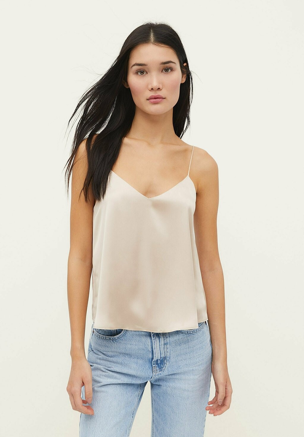 

Топ Stradivarius