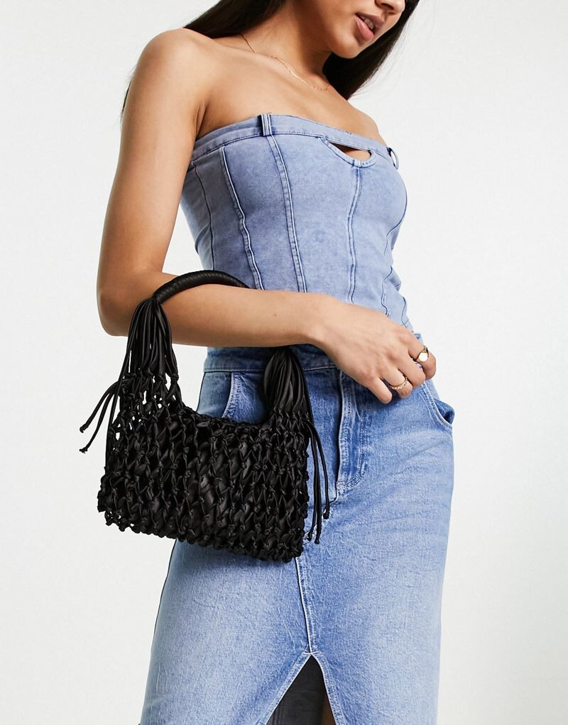 

Черная вязаная сумка-клатч крючком ASOS DESIGN