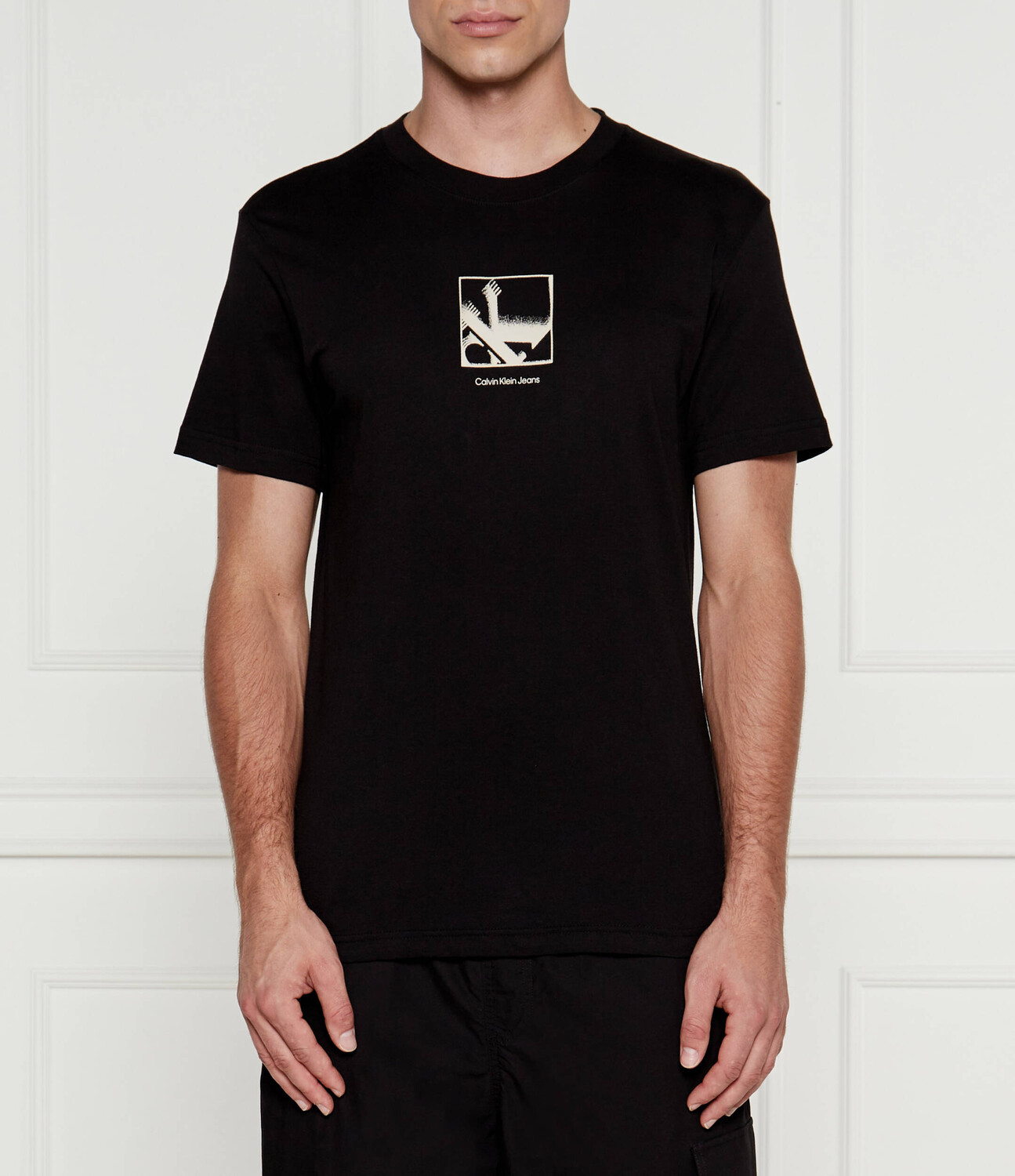 

Футболка CALVIN KLEIN JEANS GRID BOX Regular Fit, черный