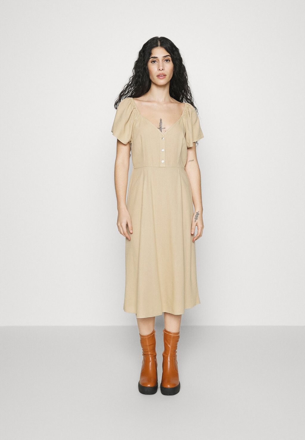 

Дневное платье Vero Moda