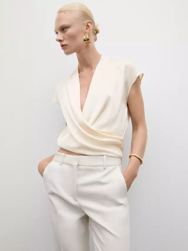 

Топ Mango Cruise Drape, кремовый