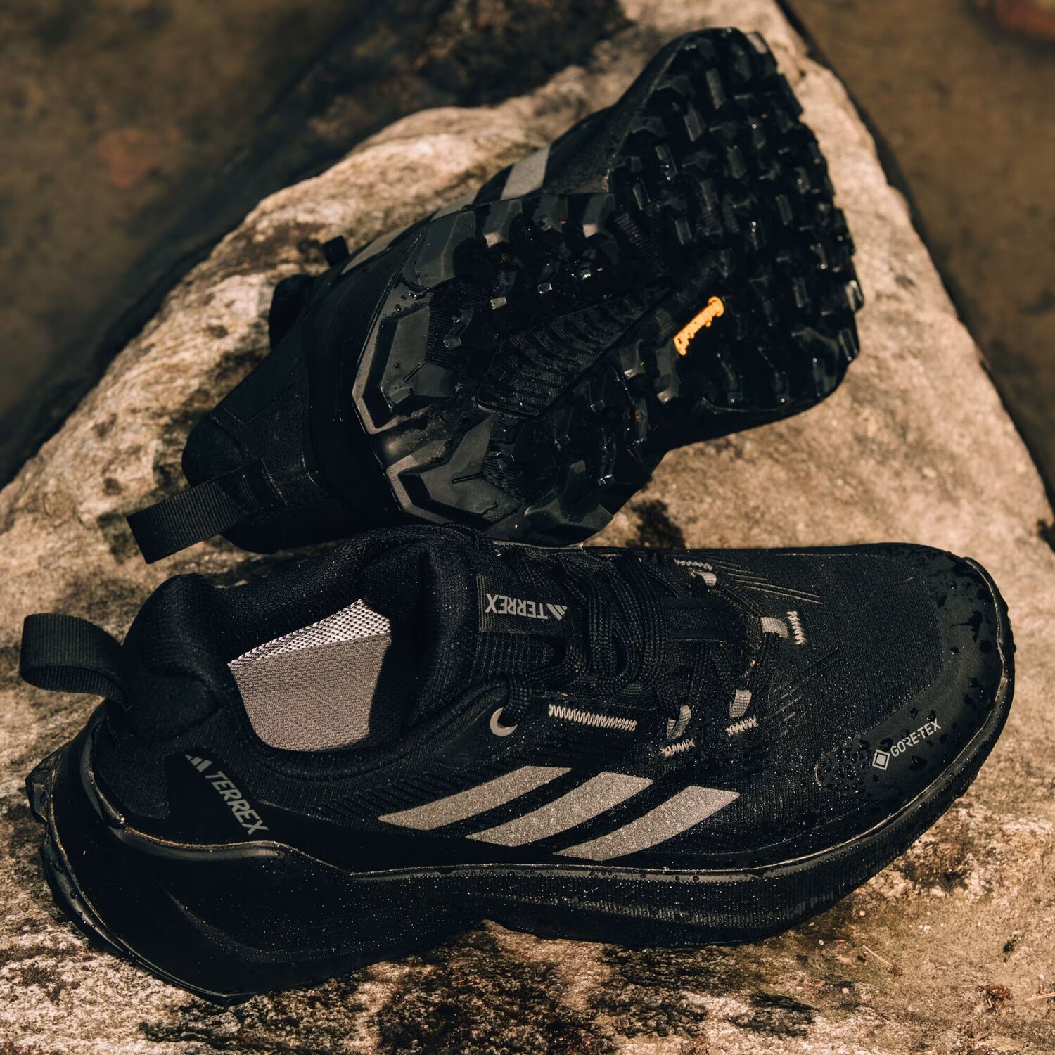 Походные Кроссовки Terrex Trailmaker 2.0 GORE-TEX Adidas, цвет Core Black/Core Black/Grey Four