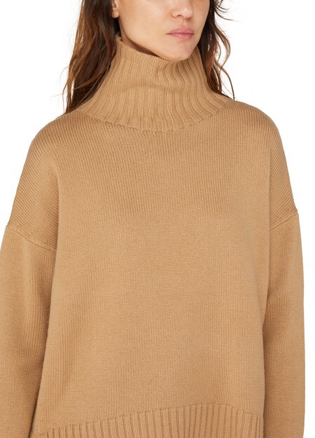 

Джанна свитер Max Mara