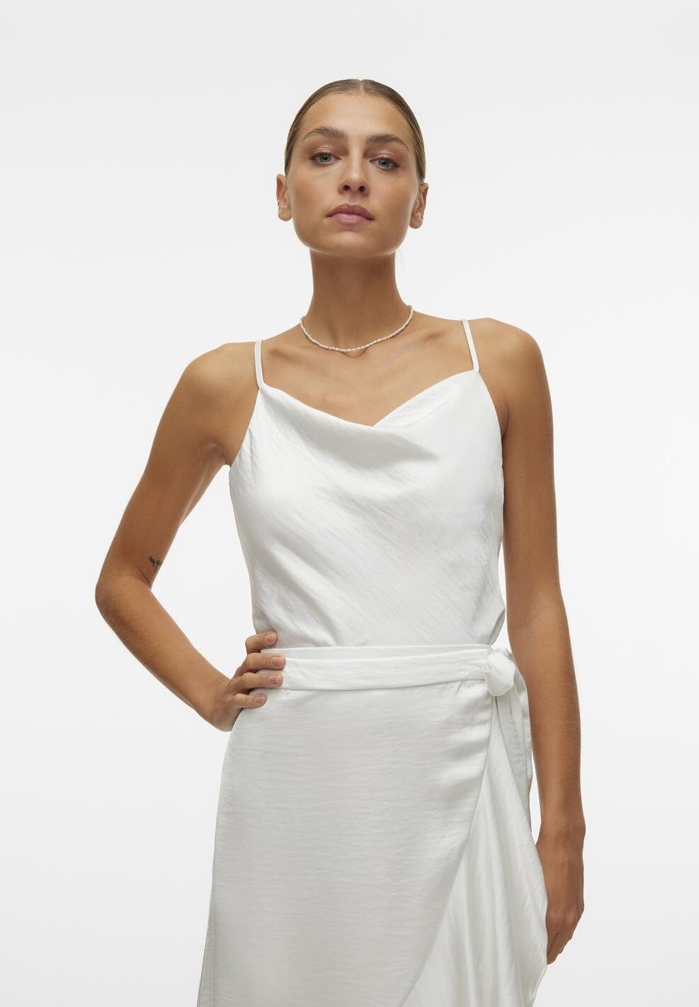 

Топ VMHANNA WATERFALL BRIDE Vero Moda, цвет blanc de blanc