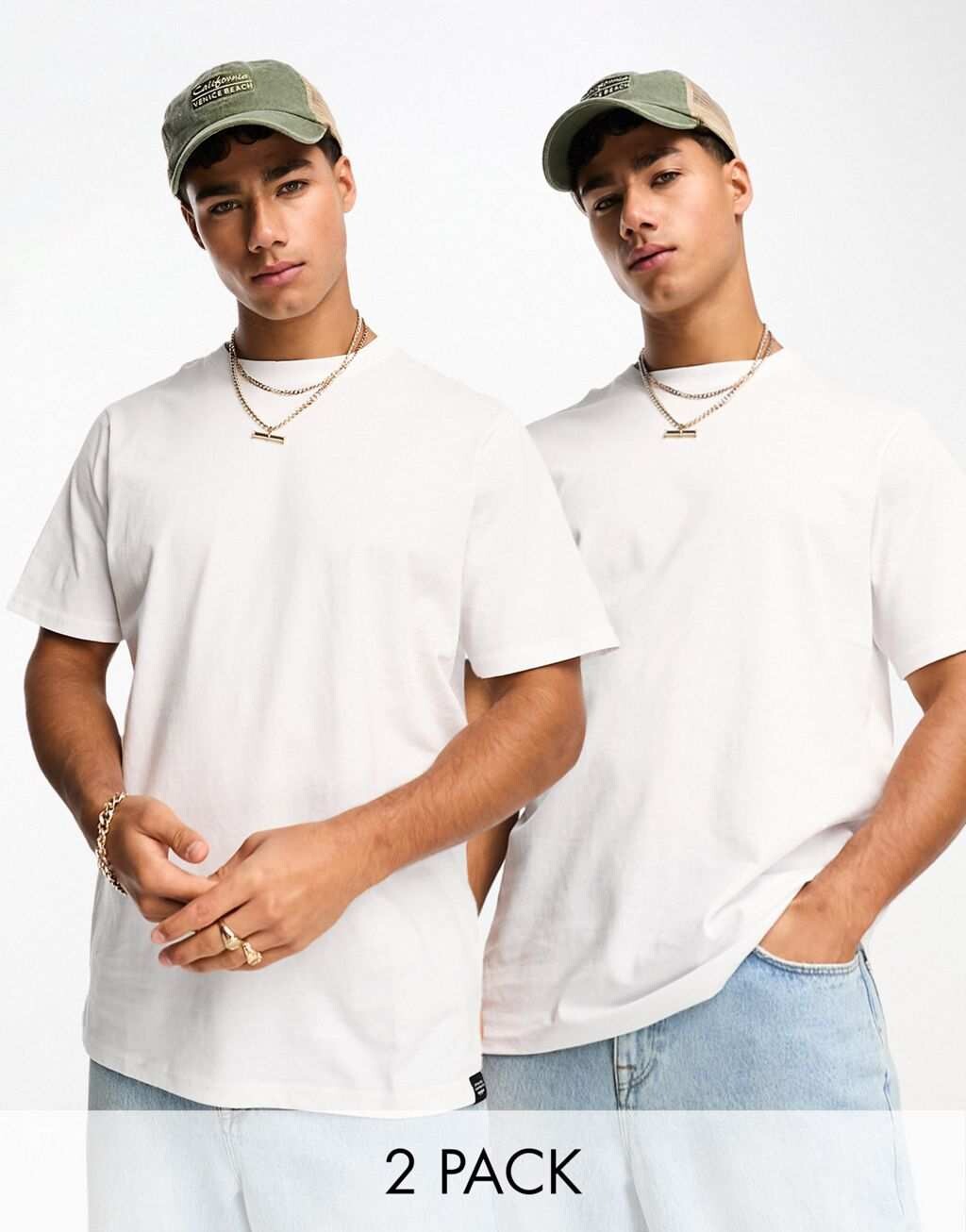 

Комплект базовых футболок из двух белых футболок Pull&Bear