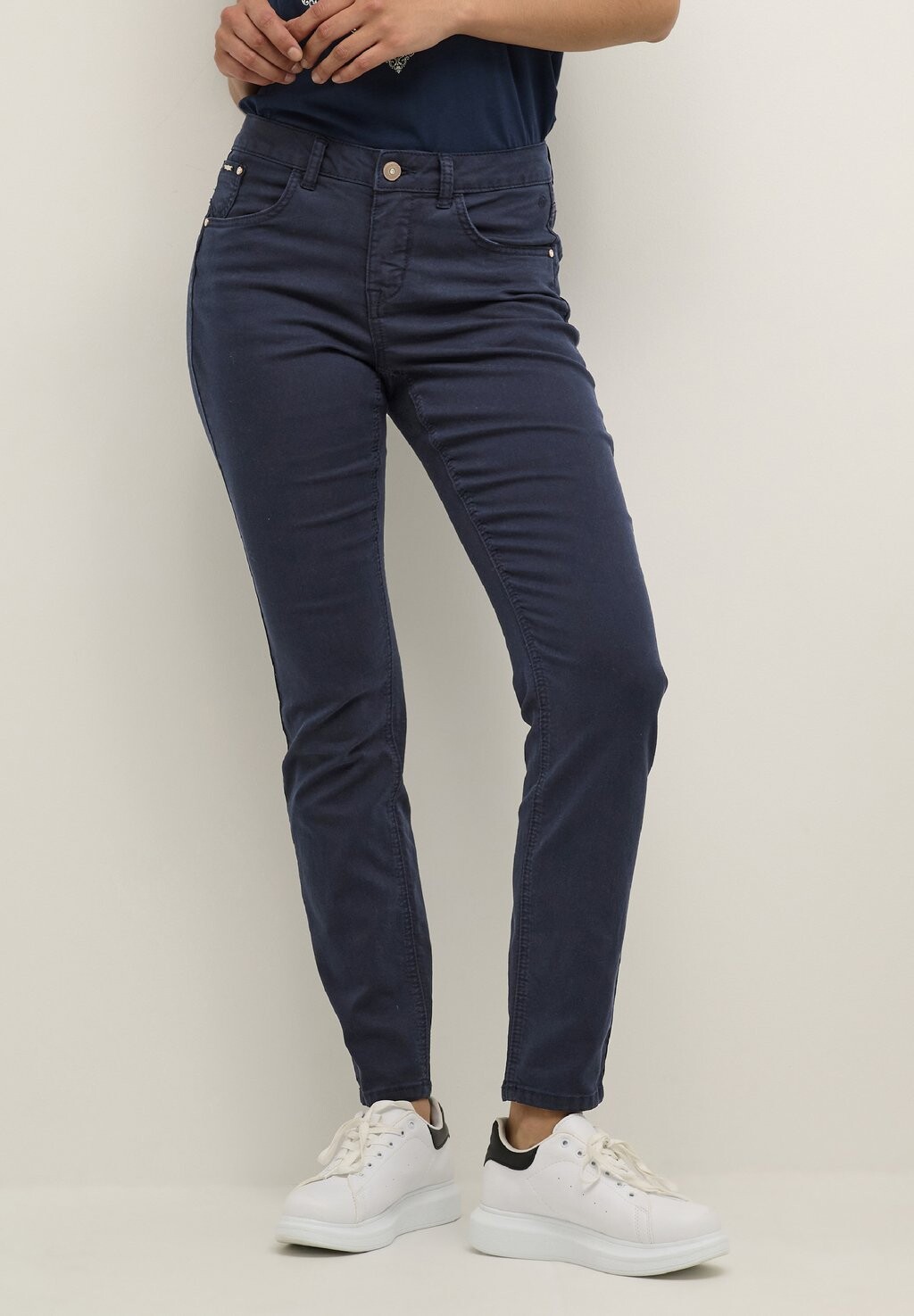 

Джинсы Slim fit Cream