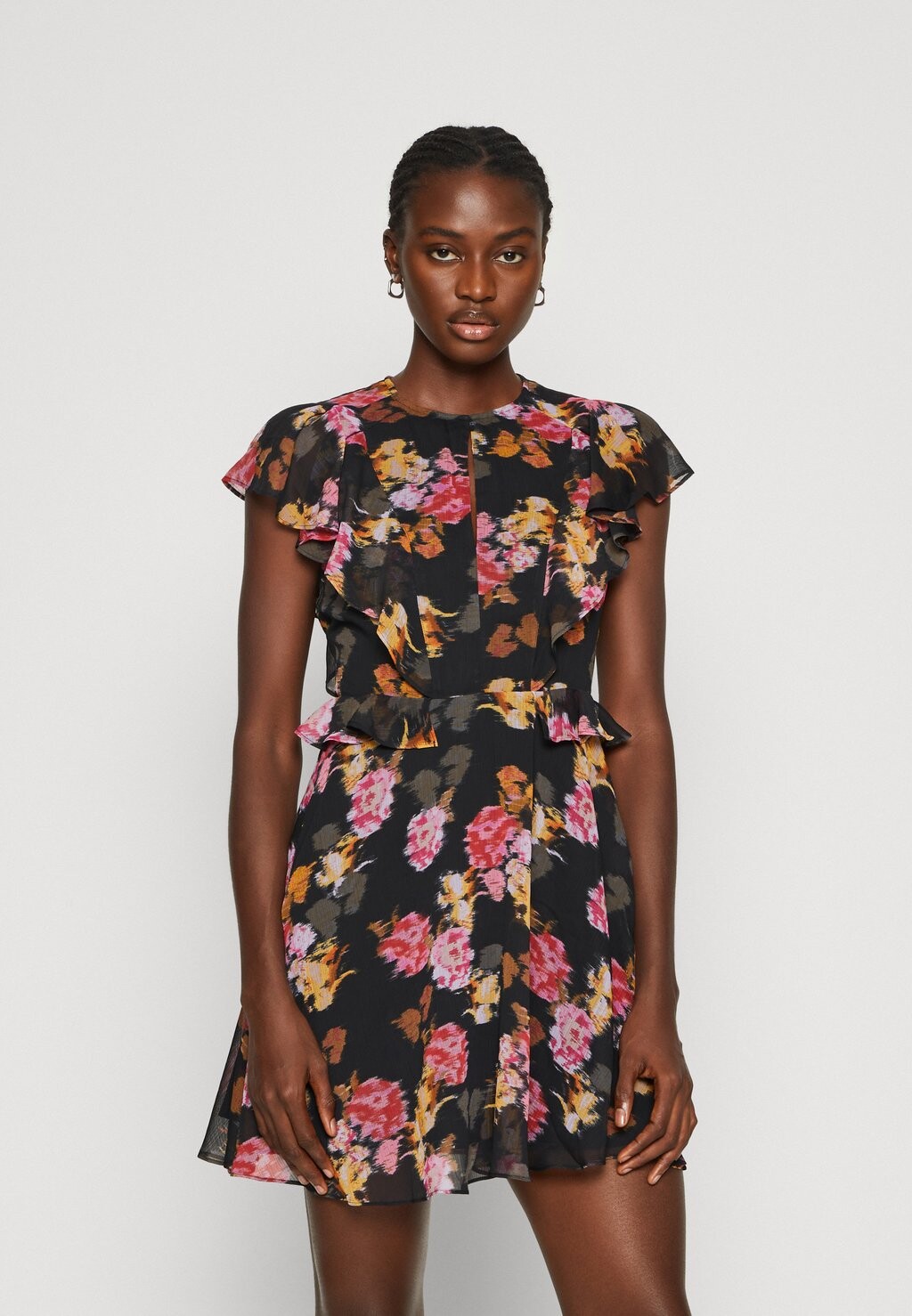 

Дневное платье MINI DRESS WITH PEPLUM WAIST Ted Baker, цвет black