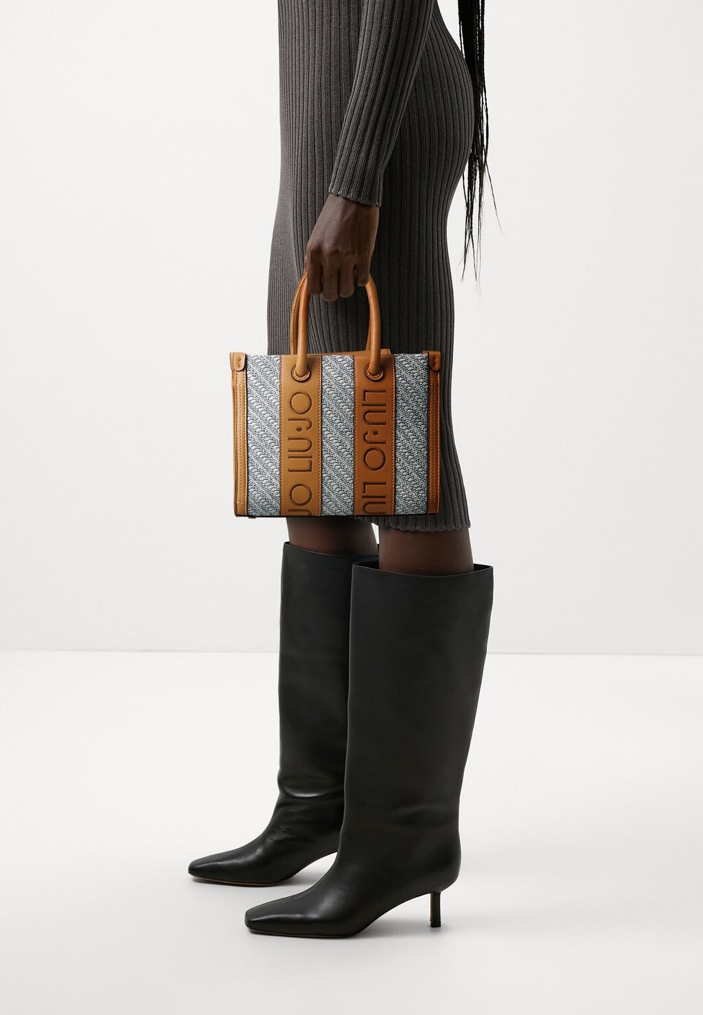 

Сумка M TOTE LIU JO, цвет blue denim