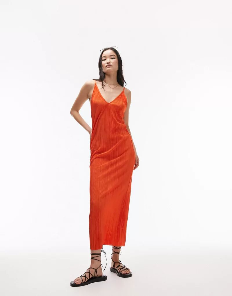 цена Оранжевое плиссированное платье миди с бретельками Topshop