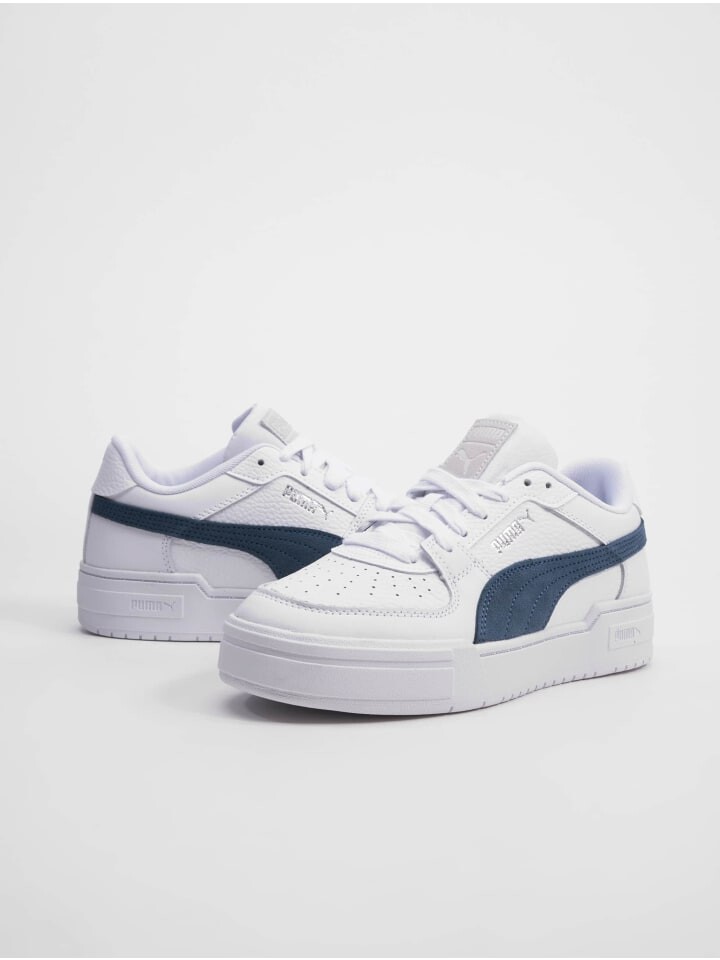 

Кроссовки на шнуровке Puma, цвет white/dark night
