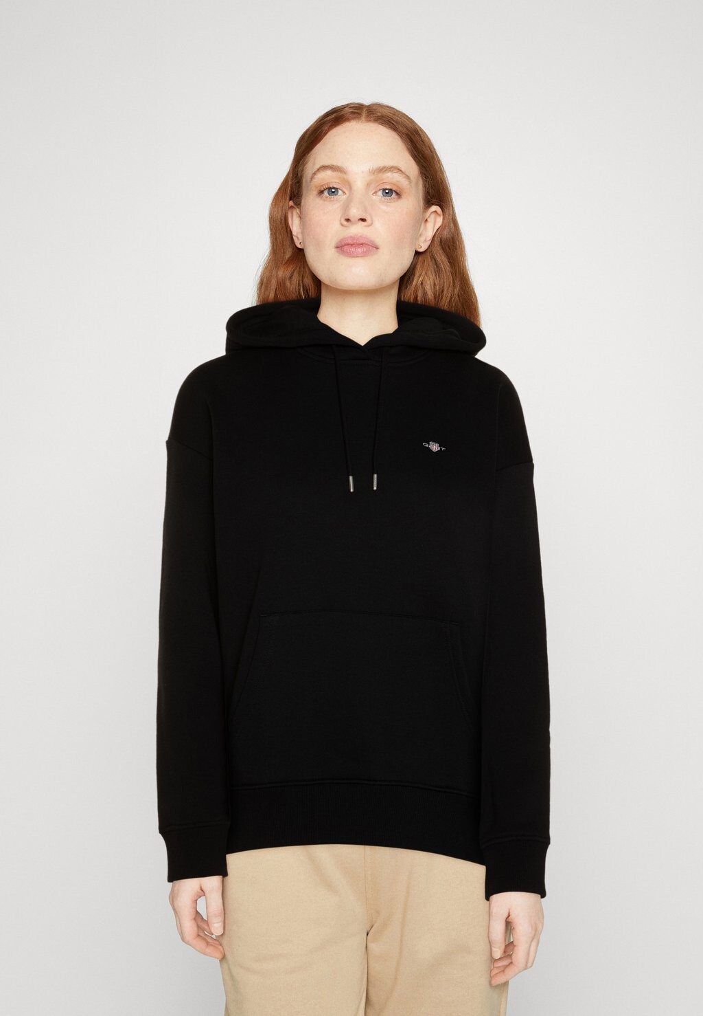

Толстовка с капюшоном GANT, черный