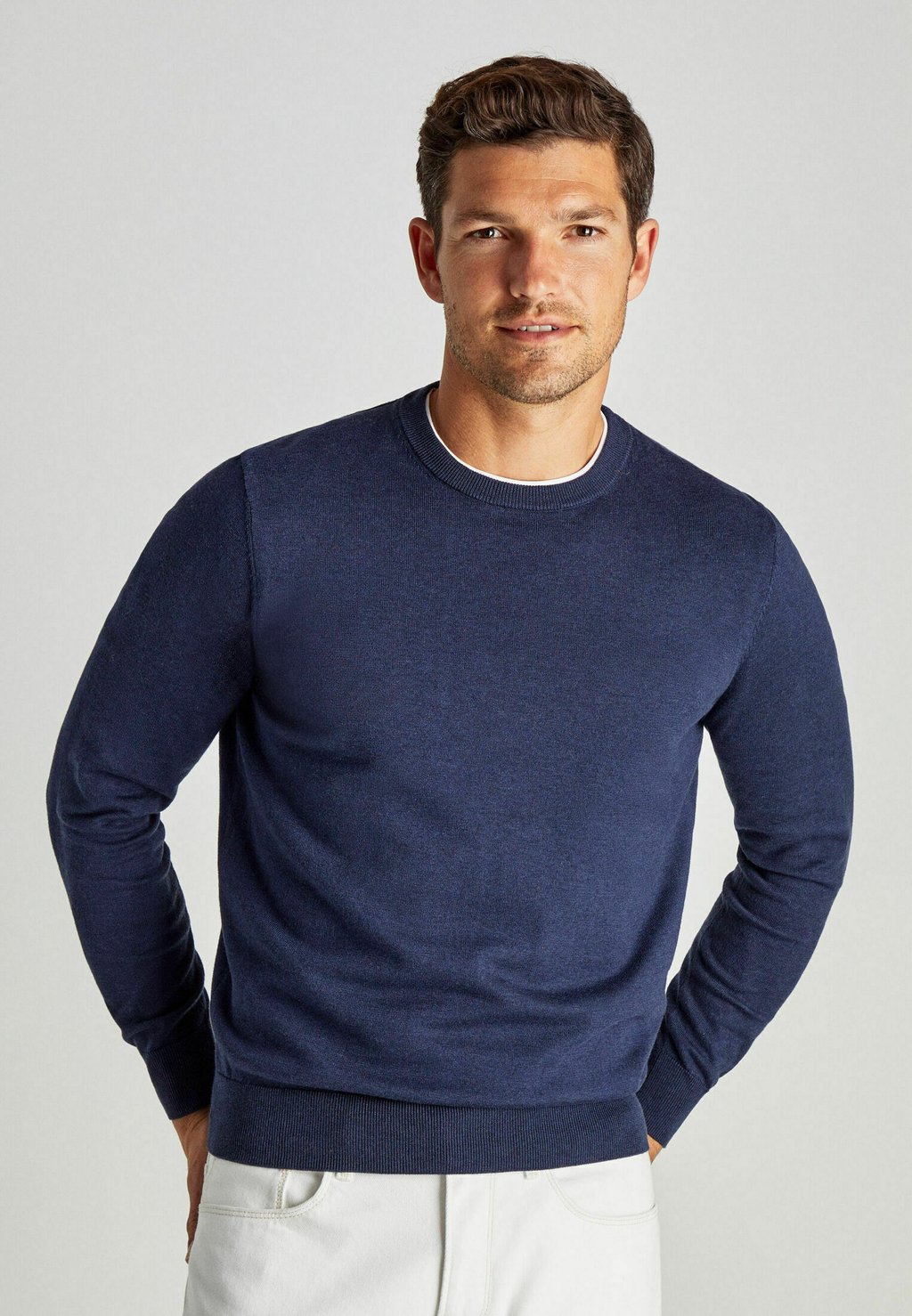 цена Вязаный свитер CREW Façonnable, цвет marine blue