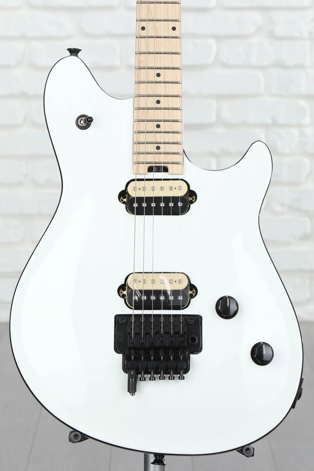 

Специальная электрогитара EVH Wolfgang — полярный белый
