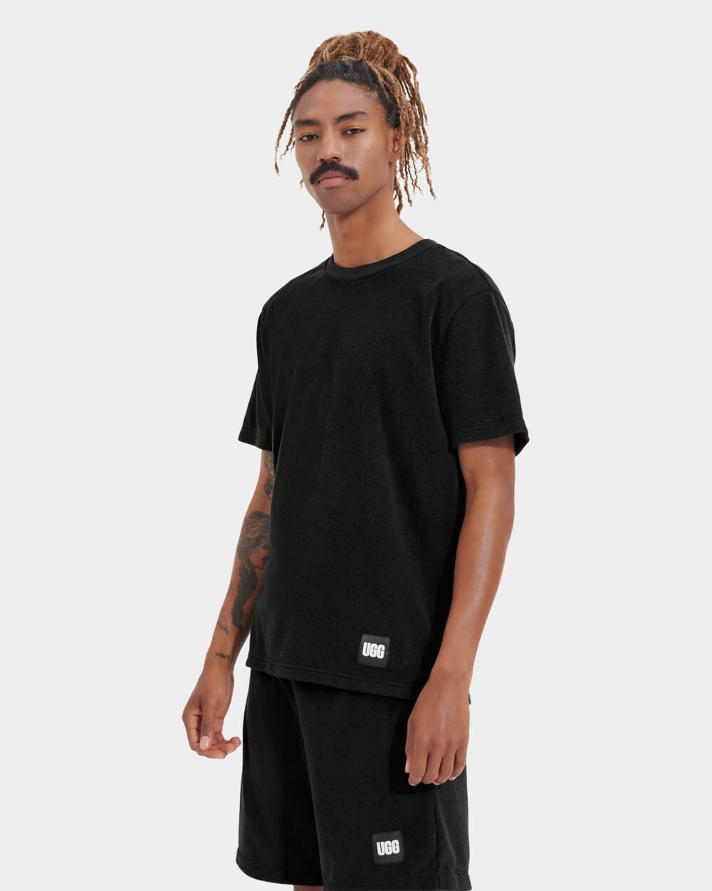 

Футболка Mathew Tee UGG, черный