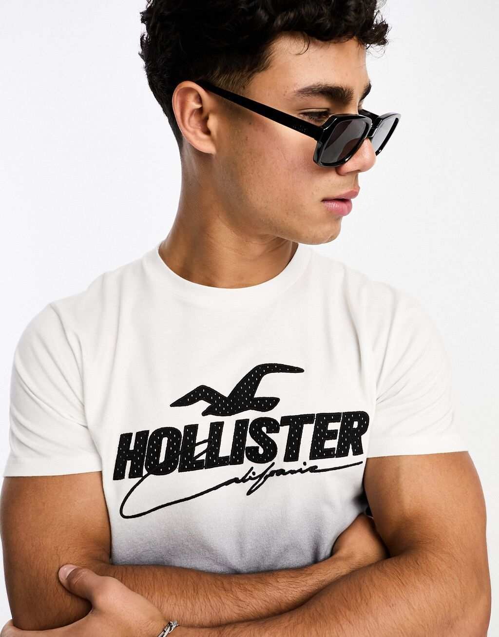 

Бело-черная футболка с эффектом омбре из технической сетки Hollister, Черный