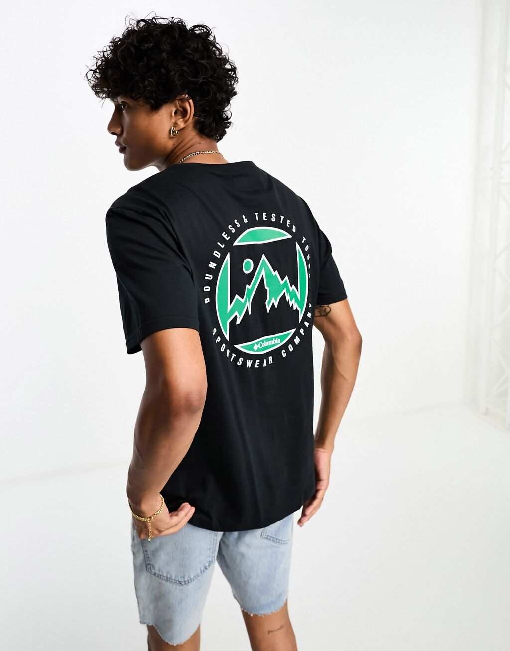 

Черная футболка без границ Columbia эксклюзивно для ASOS, Черный