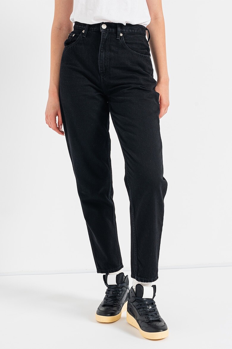 

Джинсы Mom с высокой талией Tommy Jeans, черный