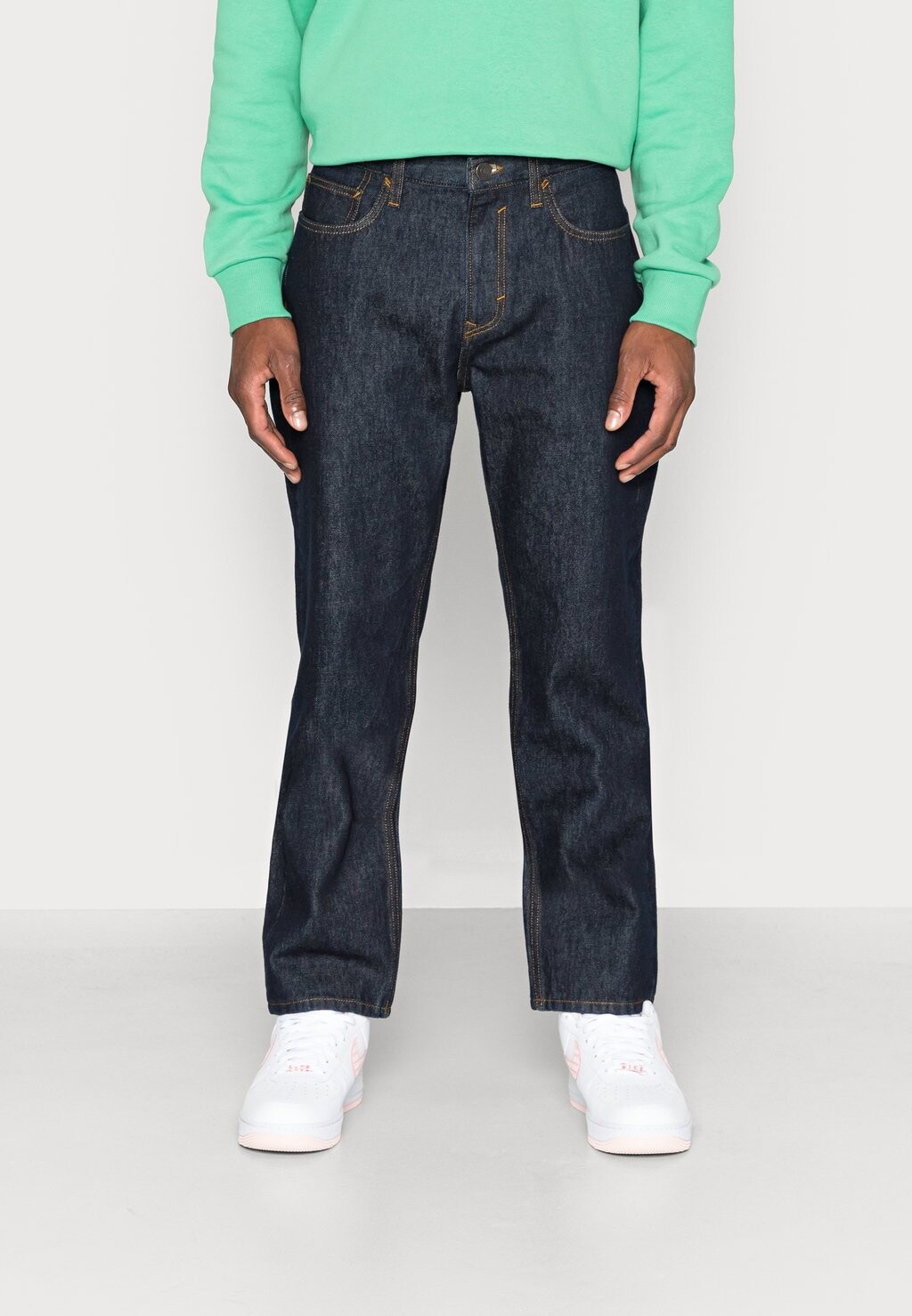 

Джинсы прямого кроя Esprit