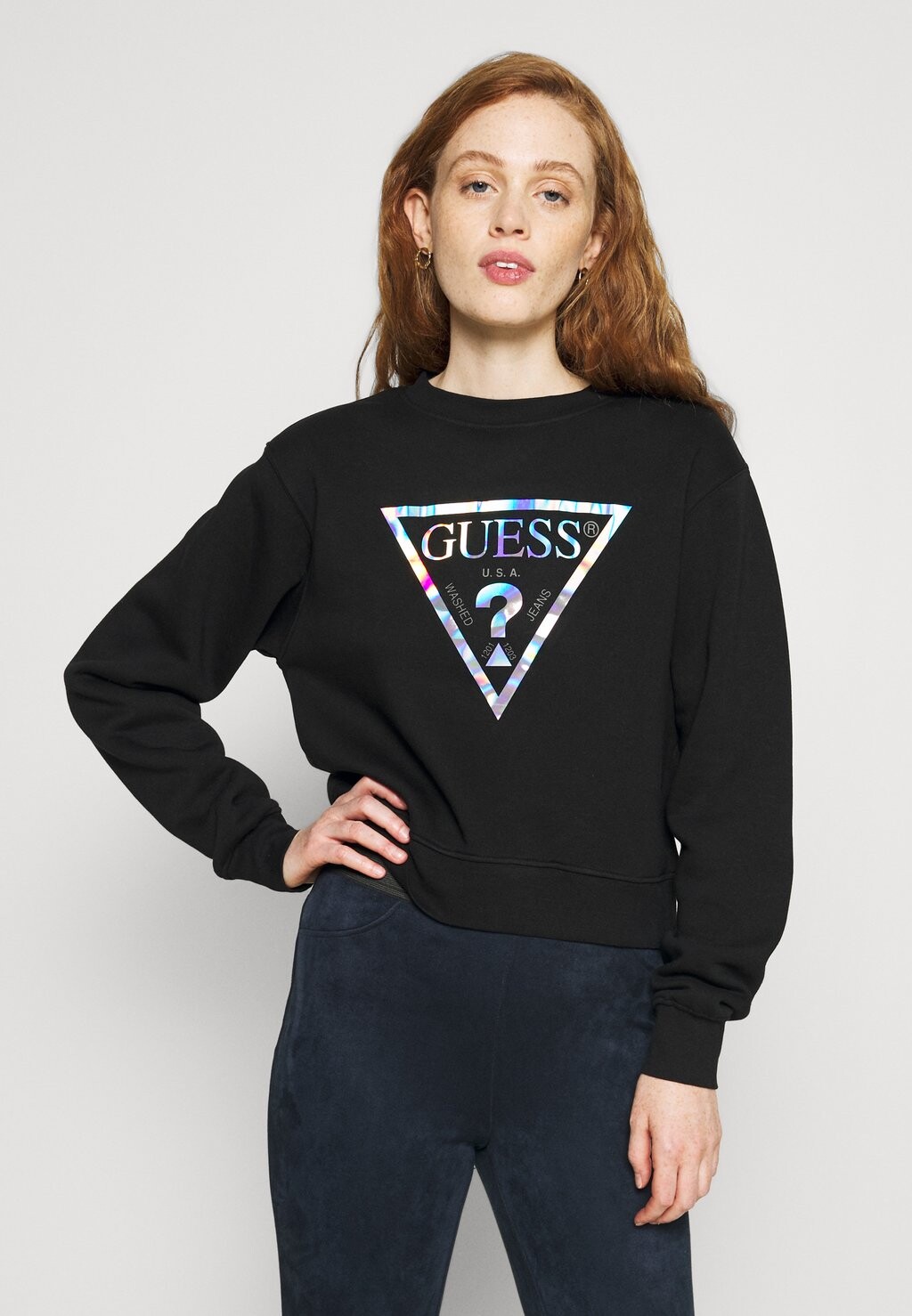 

Толстовка Guess, черный