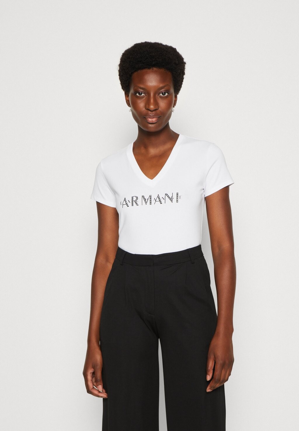 

Футболка с принтом Armani Exchange, белый