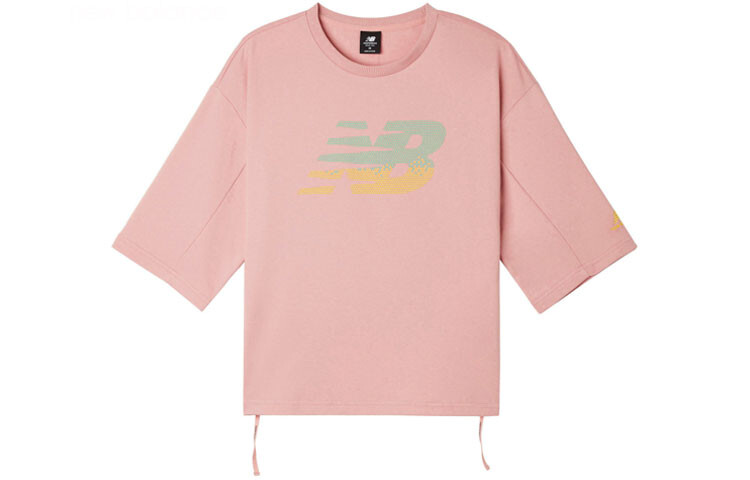 

Футболка женская розовая New Balance
