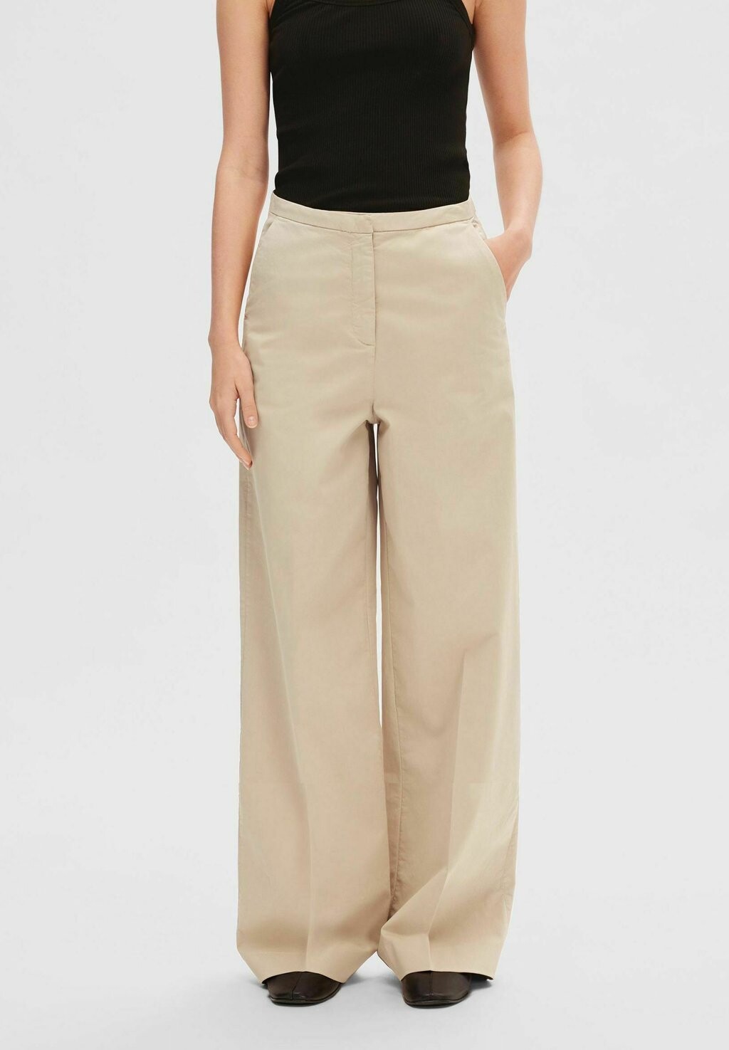 

Брюки EXTRA WIDE FIT Selected Femme, цвет humus