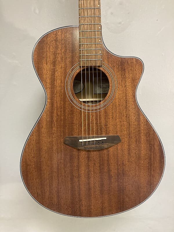 

Акустическая гитара Breedlove Wildwood Concerto Satin CE Solid African Mahogany
