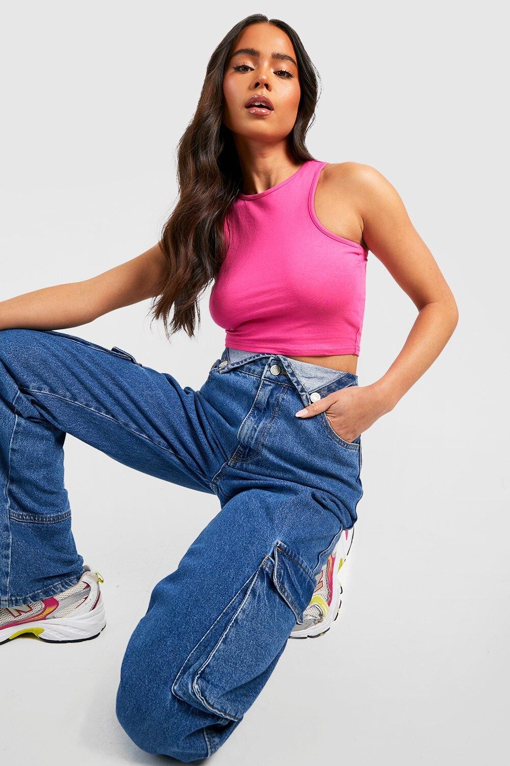 

Укороченный топ petite basic с вырезом Boohoo, розовый