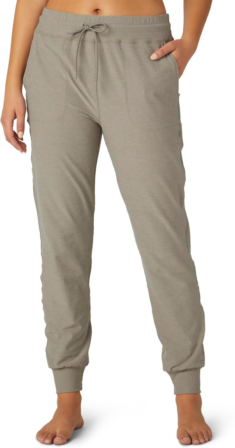 

Джоггеры миди Spacedye Commuter Beyond Yoga, цвет Birch Heather