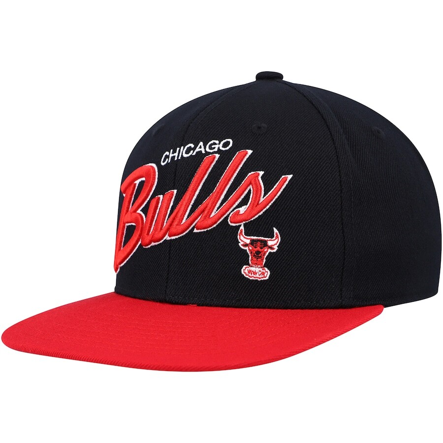 

Бейсболка Mitchell & Ness Chicago Bulls, черный