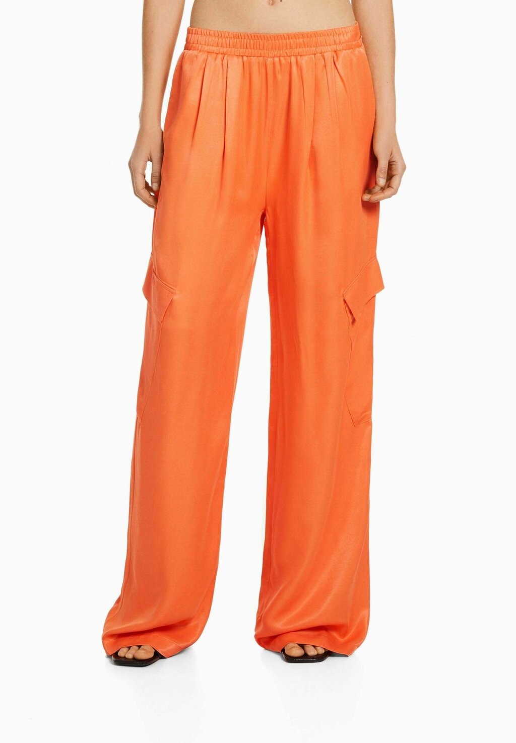 

Брюки Bershka