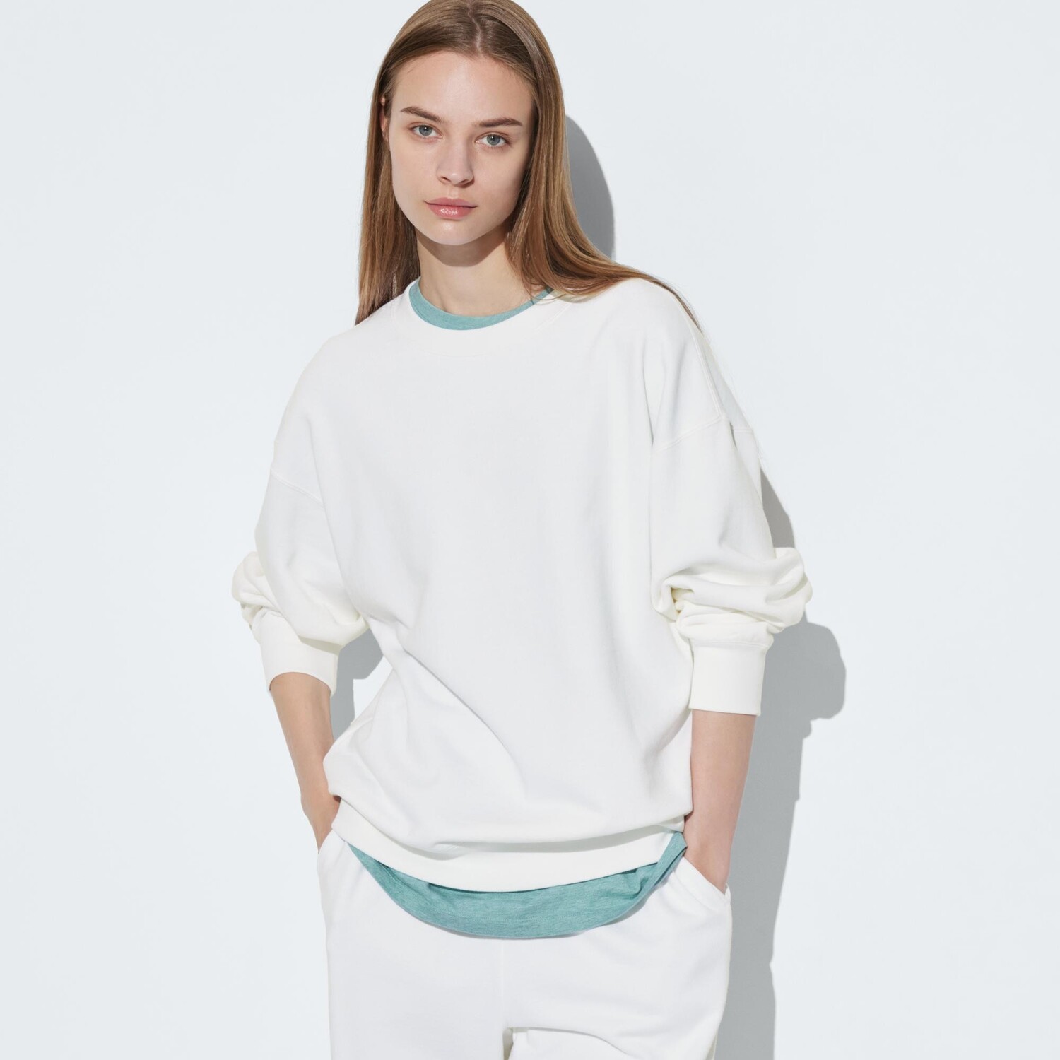 

Толстовка Uniqlo с круглым вырезом, белый