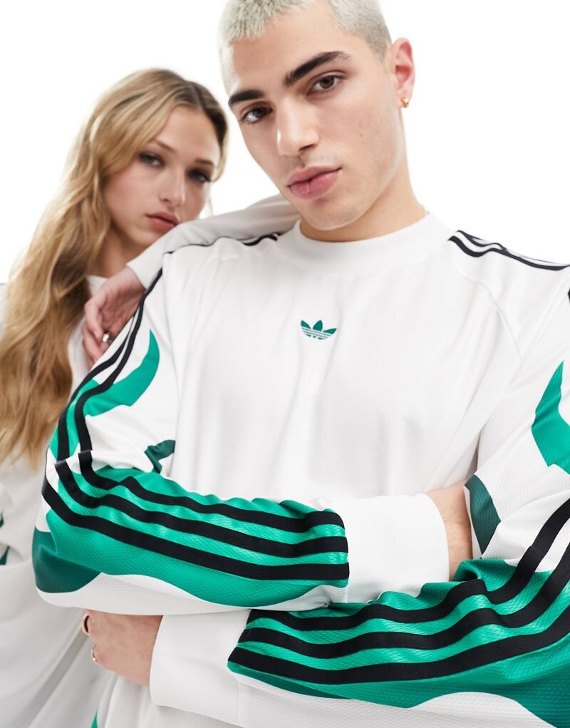 

Белый трикотажный топ унисекс с длинными рукавами adidas