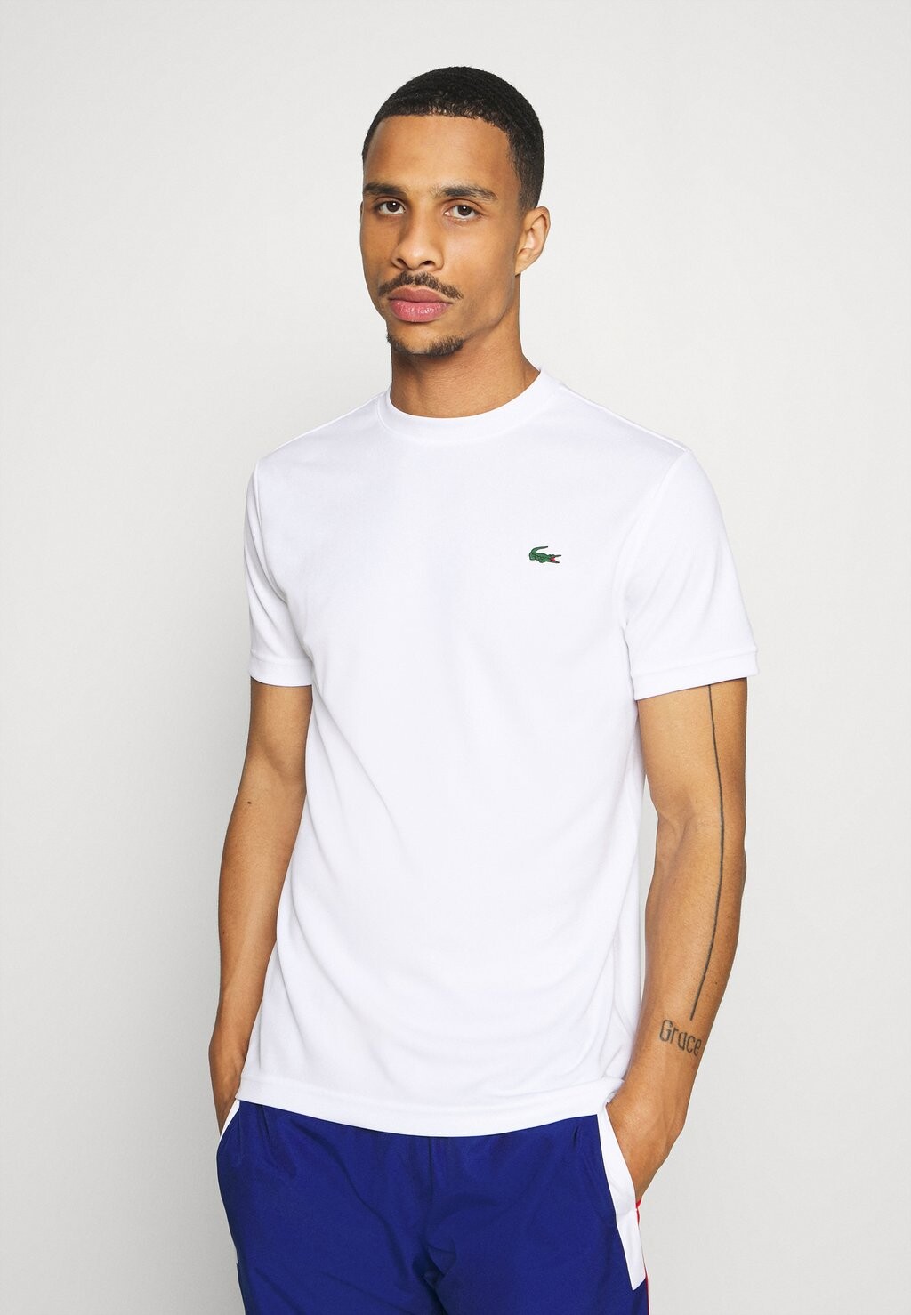 

Футболка Lacoste