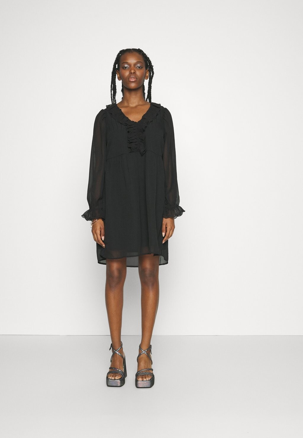 

Летнее платье Vero Moda, черный
