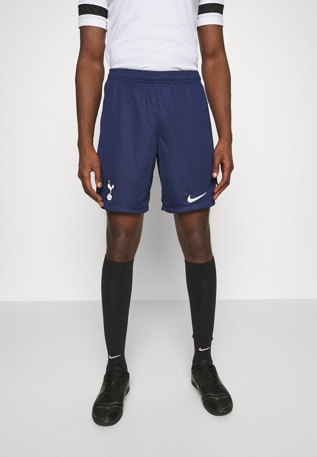 

Спортивные шорты Nike