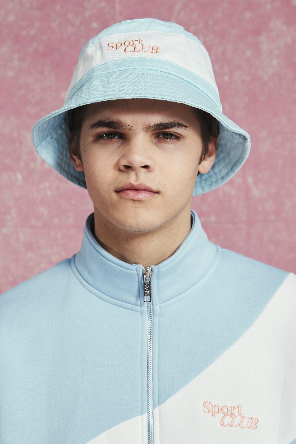 

Шапка-ведро sport club Boohoo, синий