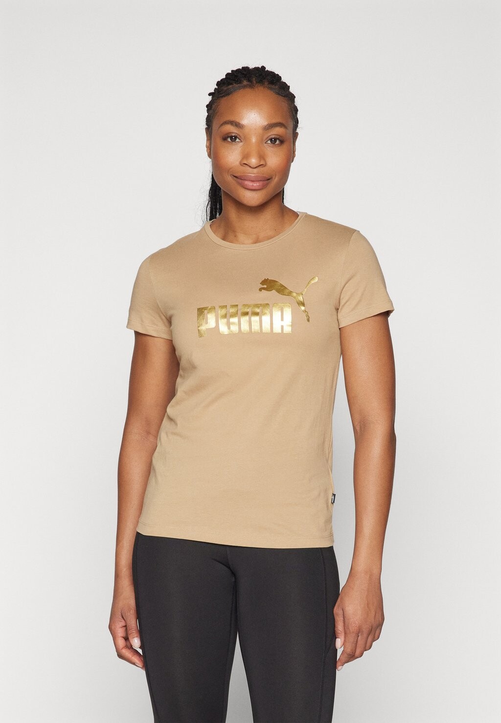 

Футболка с принтом METALLIC LOGO TEE Puma, цвет prairie tan/gold foil