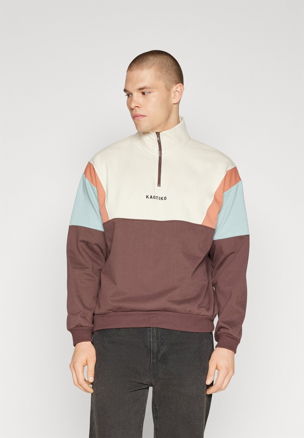 

Толстовка CREW ARTHUR UNISEX Kaotiko, слоновая кость/коричневый/синий