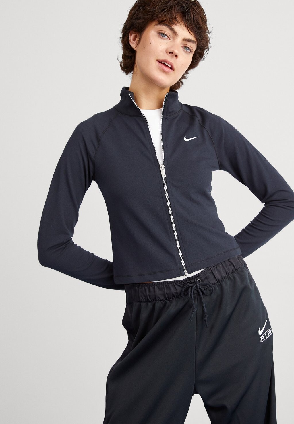 

Спортивная куртка Nike Sportswear, черный
