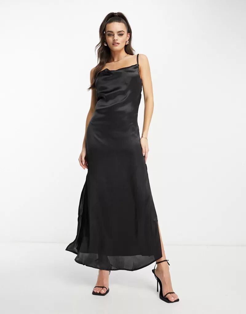 цена Черное платье-комбинация AX Paris Bardot