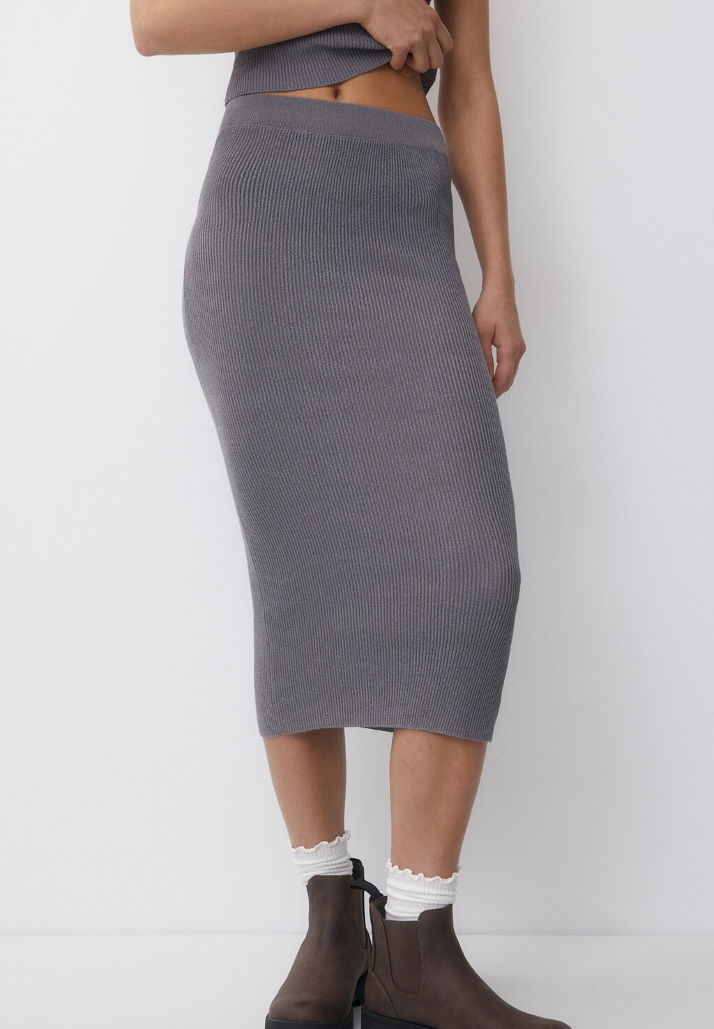 

Юбка-карандаш Midi PULL&BEAR, цвет dark grey