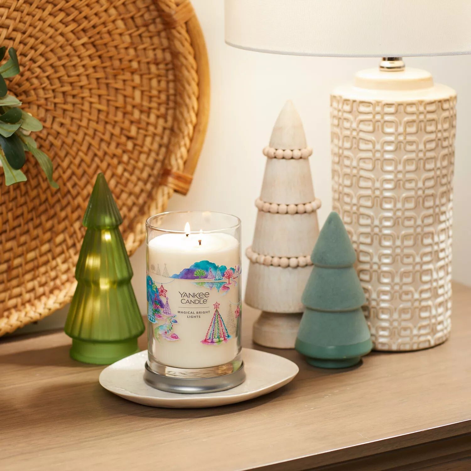 

Yankee Candle Magical Bright Lights Фирменная большая свеча-тумблер