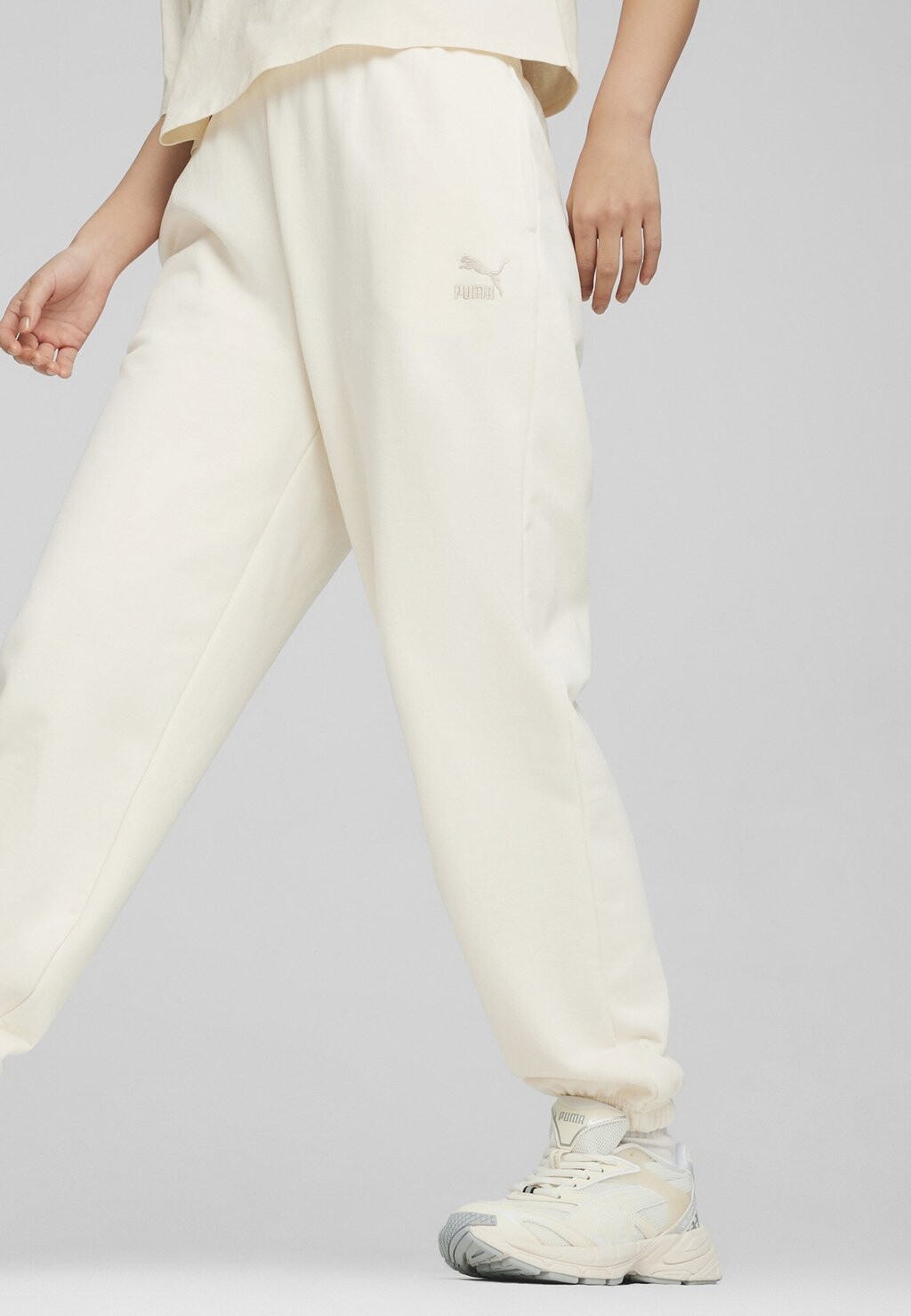 

Брюки спортивные BETTER CLASSICS Puma, цвет white