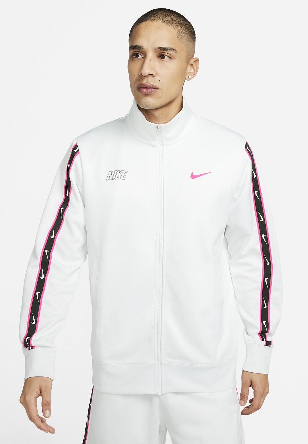 

Толстовка на молнии Nike