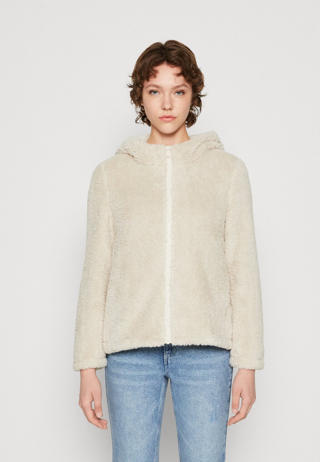 

Куртка Vero Moda VMFILLYHOODIE SHORT TEDDY JACKET, цвет pumice stone