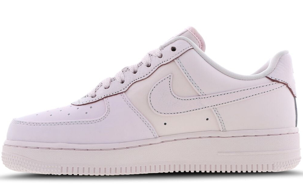 

Nike Wmns Air Force 1 День святого Валентина