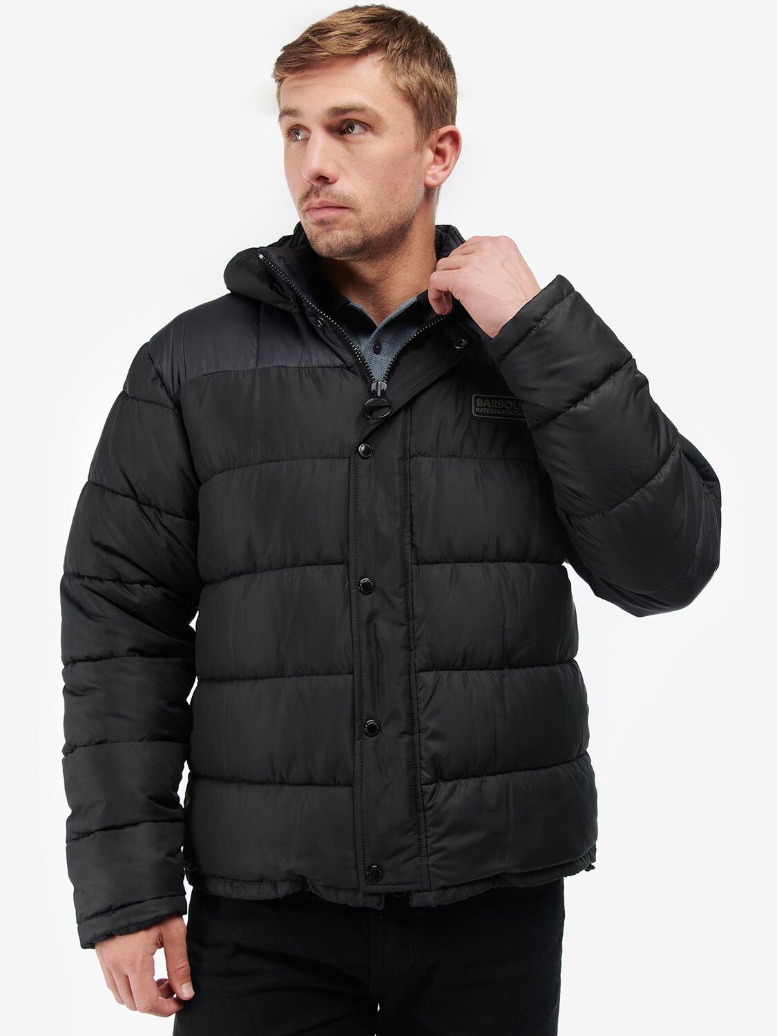 

Стеганая куртка Barbour International Peak Baffle, черная